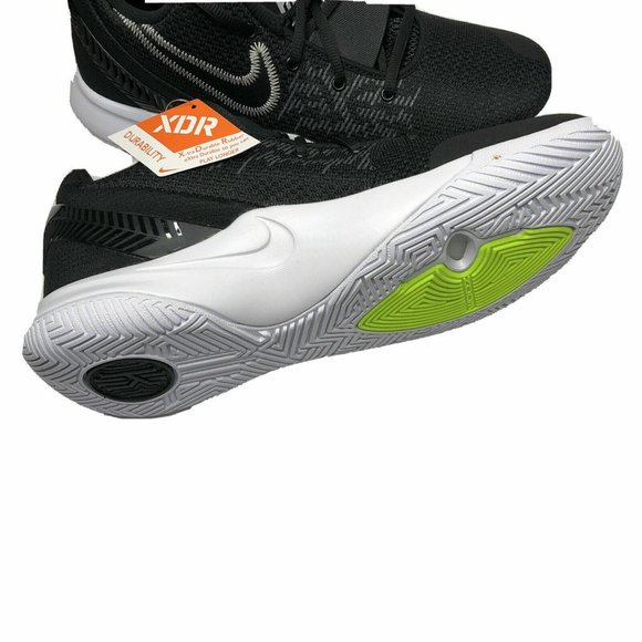 NEW SZ 9 Nike Kyrie Flytrap II Basketball Shoes - Picture 2 of 6